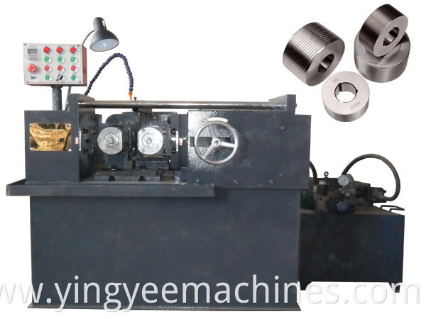 High speed solid barthreadrollingmachine withthreadroller